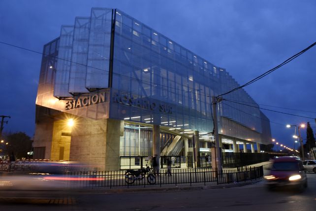 flamante. La estación Rosario Sur le dio otra impronta al sector de San Martín al 6200