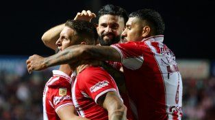 Unión atraviesa un gran presente y necesita vencer a Newells para pelear por la Libertadores.