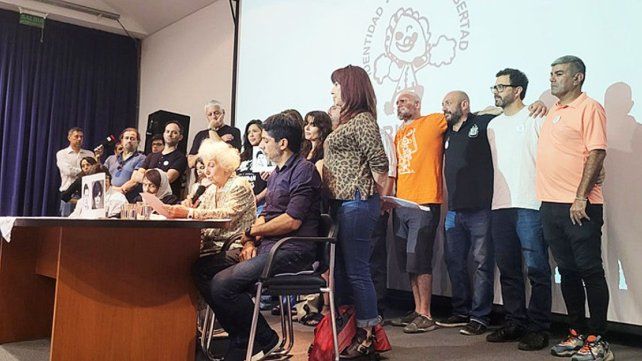 La Asociación Abuelas de Plaza de Mayo anunciaron el encuentro de un nuevo nieto