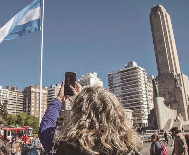 La ciudad de Rosario vuelve a consolidarse como destino de preferencia por cientos de turistas para viajes de escapadas.