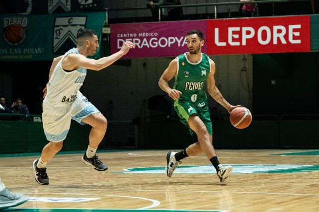Ferro pisó fuerte ante Oberá y ganó su primer partido en la Liga Nacional