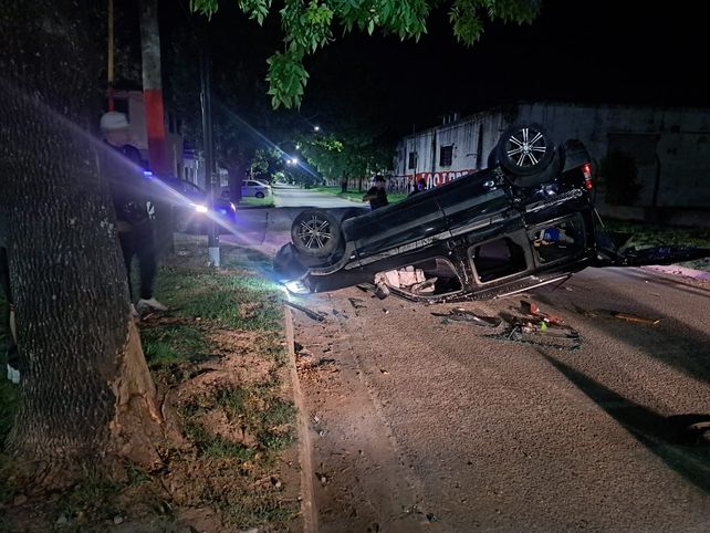 El menor que conducía el auto no requirió asistencia médica