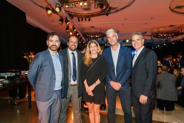 Javier Marcus, Iván D’alonso, María Laura Rodríguez, Andrés Williams y Maximiliano Nielsen. Javier Marcus, Iván D’alonso, María Laura Rodríguez, Andrés Williams y Maximiliano Nielsen.
