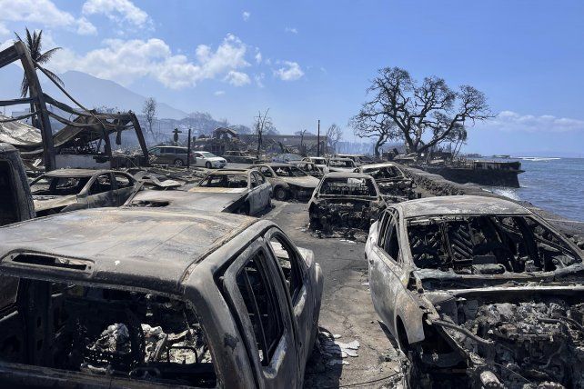 Biden viajará a Hawái tras los incendios que dejaron 99 muertos