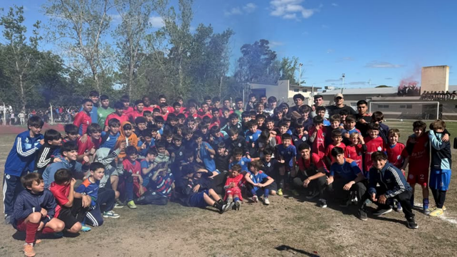 Club del Gran Rosario.  La institución de la ciudad de Funes gritó campeón en la Primera B. En dos temporadas dio un gran salto para jugar en la A.  