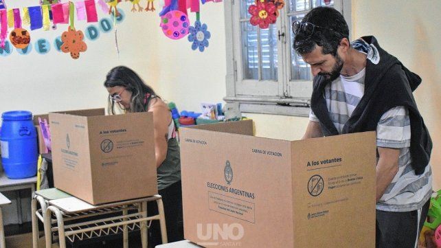 Las imágenes de las elecciones legislativas en la ciudad de Santa Fe Las imágenes de las elecciones legislativas en la ciudad de Santa Fe