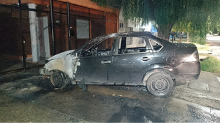 Barrio Triángulo: un detenido por incendiar un auto frente a una casa