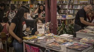 La Noche de las Librerías ofrece una oportunidad para dejarse llevar y rastrear libros antiguos y usados.&nbsp; 