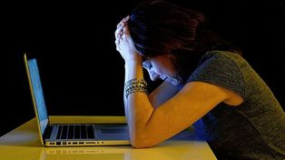 El 55% de las mujeres y niñas corrieron riesgo en Internet
