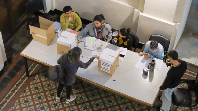 Las elecciones en la UNR se desarrollaron entre el 7 y el 9 de abril.