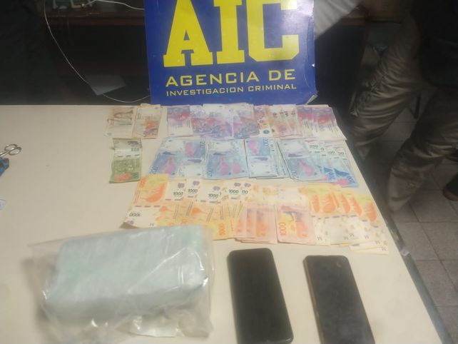 Viajaba en remís de Rosario a Venado Tuerto y cayó en Firmat con un kilo de cocaína