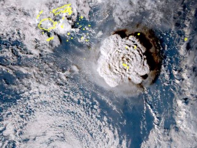 Alerta en Japón, EEUU y Chile por el tsunami originado por el volcán de Tonga