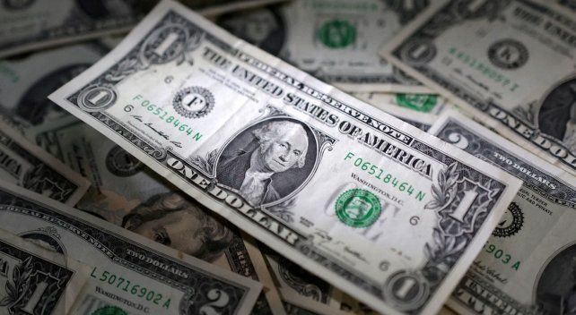 A cuánto cerró el dólar blue este martes