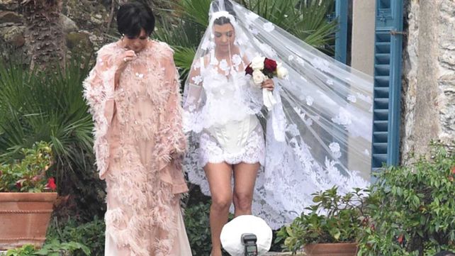 Kourtney Kardashian y Travis Barker se casaron en una lujosa mansión de Dolce & Gabbana