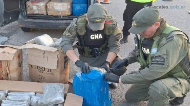 Condenaron a cuatro personas detenidas en Sauce Viejo por traficar 230 kilos de marihuana y decir que eran fideos Condenaron a cuatro personas detenidas en Sauce Viejo por traficar 230 kilos de marihuana y decir que eran fideos
