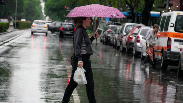 Los chaparrones dominarán el tiempo este sábado en Rosario.