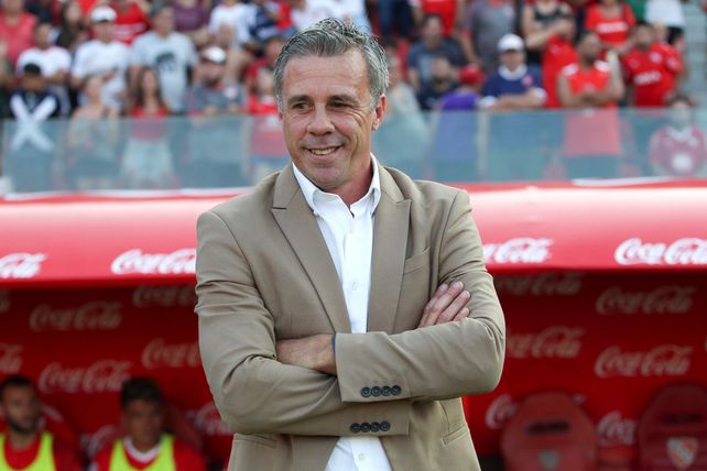 Lucas Pusineri está encaminado para extender el contrato con Independiente.