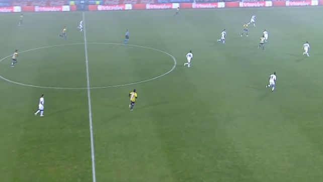 Central, ante la mirada de Tevez, cayó sin atenuantes con Vélez