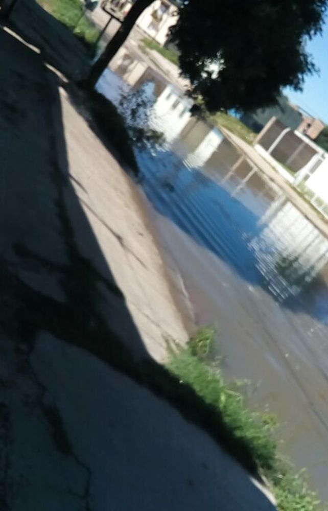 Después de varias horas sin lluvia, vecinos reclaman agua estancada