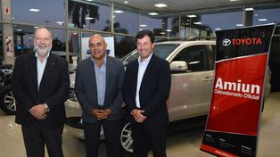 Toyota Argentina y Amiun donaron un vehículo a la UTN