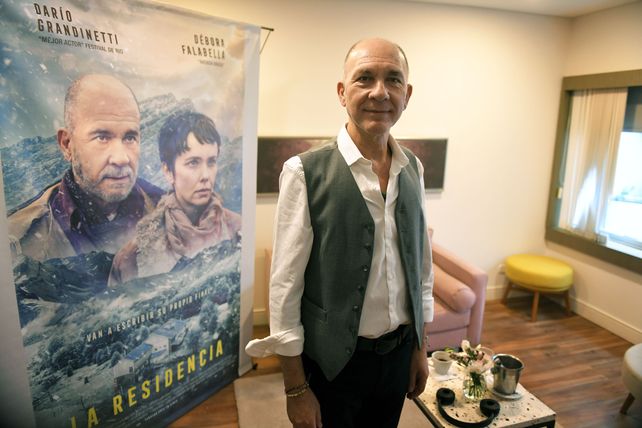 El actor rosarino Darío Grandinetti protagoniza la película La residencia