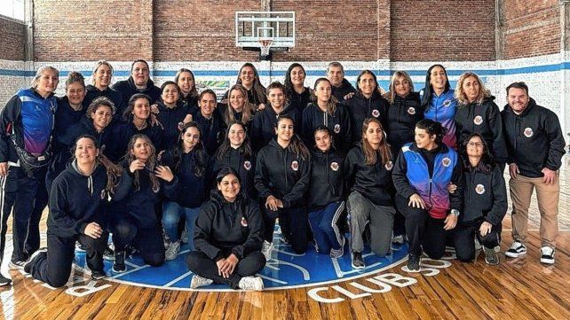 Las chicas de AMFES inauguraron el Campo Deportivo en el club Ministerio