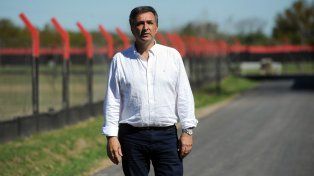 Da la cara. El presidente de Newell’s está abocado a la búsqueda del nuevo entrenador.
