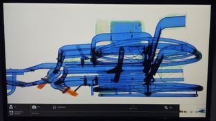 La nueva aparatología de control emplazada en los ingresos de Piñero permitió detectar los celulares ocultos en una silla de ruedas.&nbsp;