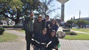 Los creadores del satélite roldanense festejaron con sus profesores.