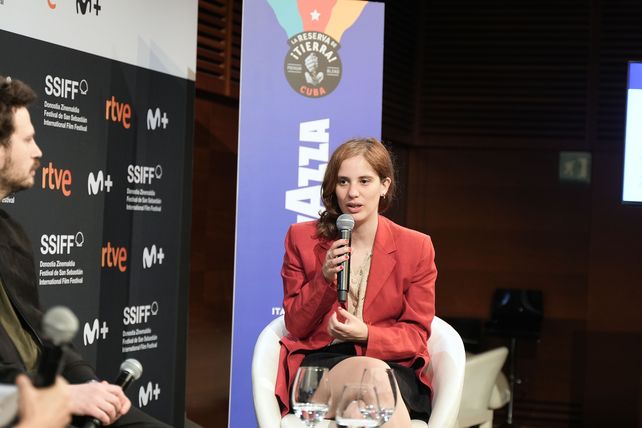 La directora Camila Fabbri, cuando habló con la prensa en el festival de San Sebastián.