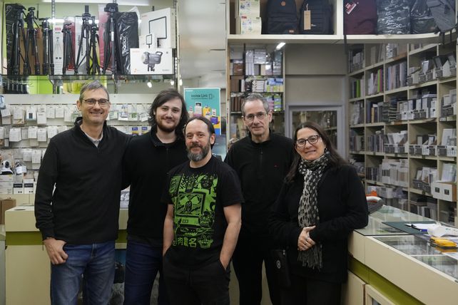 El sólido equipo que está hoy detrás de cada pedido de los clientes en Fotolandia.