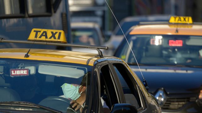 El engaño al taxista sucedió el lunes pasado. El falso policía fue detectado en 27 de Febrero y Presidente Perón.&nbsp;