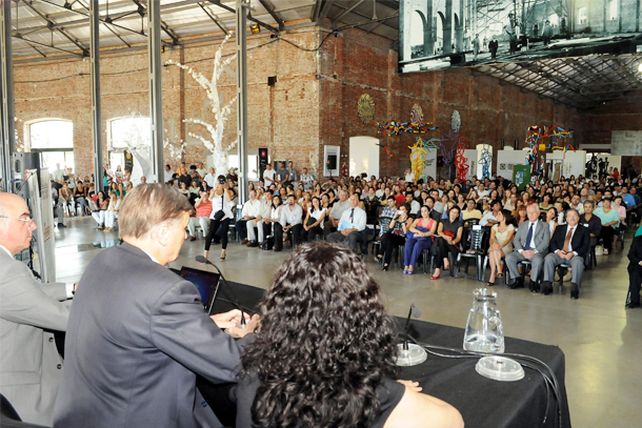Binner: “El principal defensor de la eficiencia del Estado es el trabajador público”