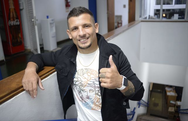 Emiliano Vecchio está a un paso de cambiar de Academia