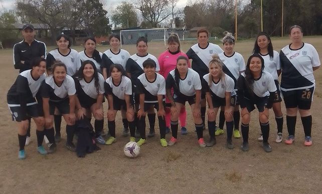 Plantel femenino.&nbsp; Dana Rodríguez