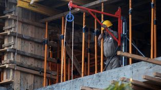 La actividad industrial creció 1,4% en noviembre y la construcción cayó 1,5%