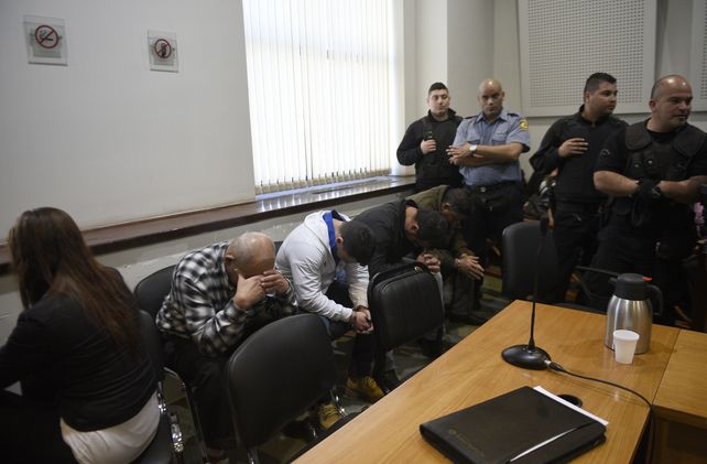 Los acusados durante el juicio oral que se desarrolló hoy en los Tribunales provinciales.