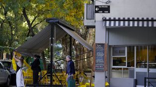 Las plazas renovadas impulsan comercios y cambian los barrios