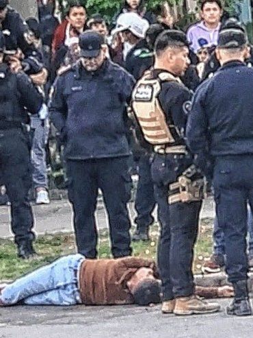 Violento episodio en el barrio Anacleto Medina con dos heridos
