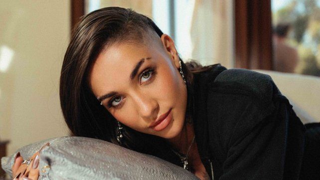 María Becerra lanzó Qué ganas de comerte junto a Lucky Brown y Jere Klein