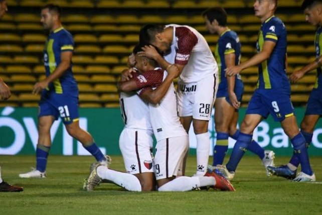 El partido entre Colón y Central se podrá ver por TNT y resta definir si comienza a las 10.30 o a las 11.