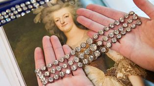 Pagaron más de 8 millones de dólares por joyas que pertenecieron a María Antonieta