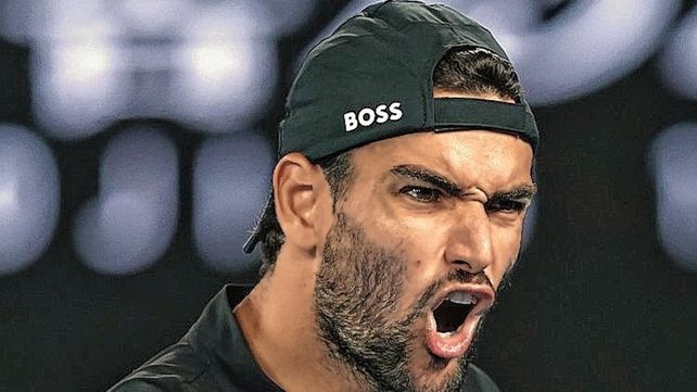 El italiano Mateo Berrettini será el rival de Rafael Nadal en una de las semis del Abierto de Australia.&nbsp;