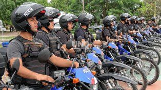 Se suman más policías al patrullaje activo en las calles de los barrios de la ciudad de Santa Fe.