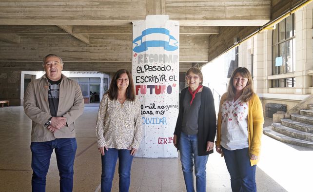 El contexto de la dictadura y el homenaje a los soldados son para este grupo de docentes temas clave para abordar el conflicto bélico.