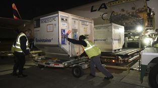 Covid: llegan más de 930 mil dosis y la Argentina supera los 20 millones de vacunas