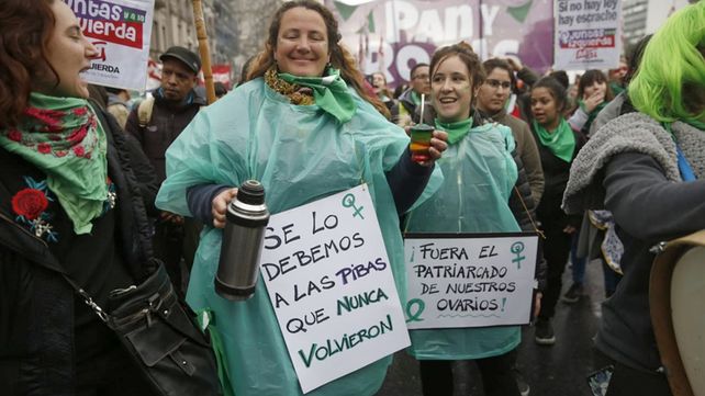 La imágenes de la jornada histórica en el Senado de la Nación