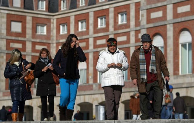 La Rambla marplantense cobra vida con los turistas.