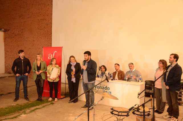 La Noche de las Ideas tuvo un exitoso paso por Venado. Fue en el museo Cayetano Silva. El intendente Leonel Chiarella (foto) fue uno de los iradores.