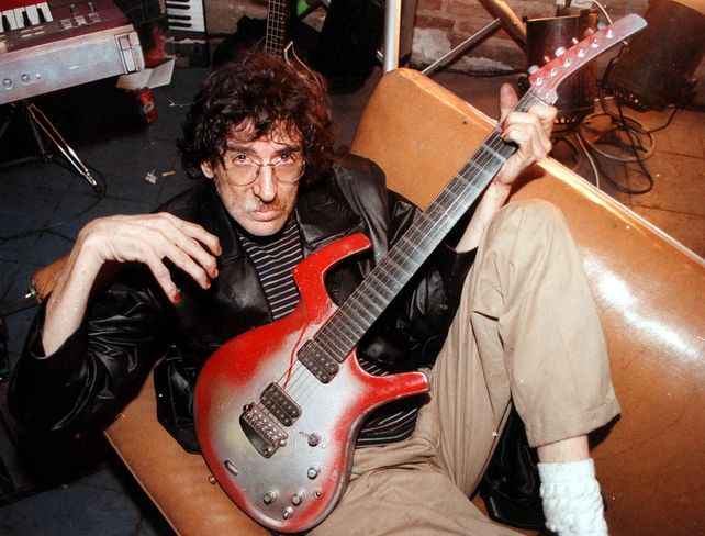 Viaje a la mente de Charly García